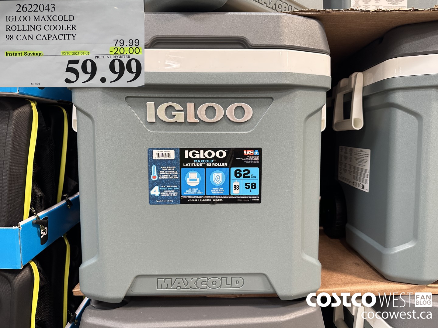 2622043 IGLOO MAXCOLD ROLLING COOLER 98 CAN CAPACITY ($20.00 INSTANT SAVINGS EXPIRES ON 2023-07-02) $59.99