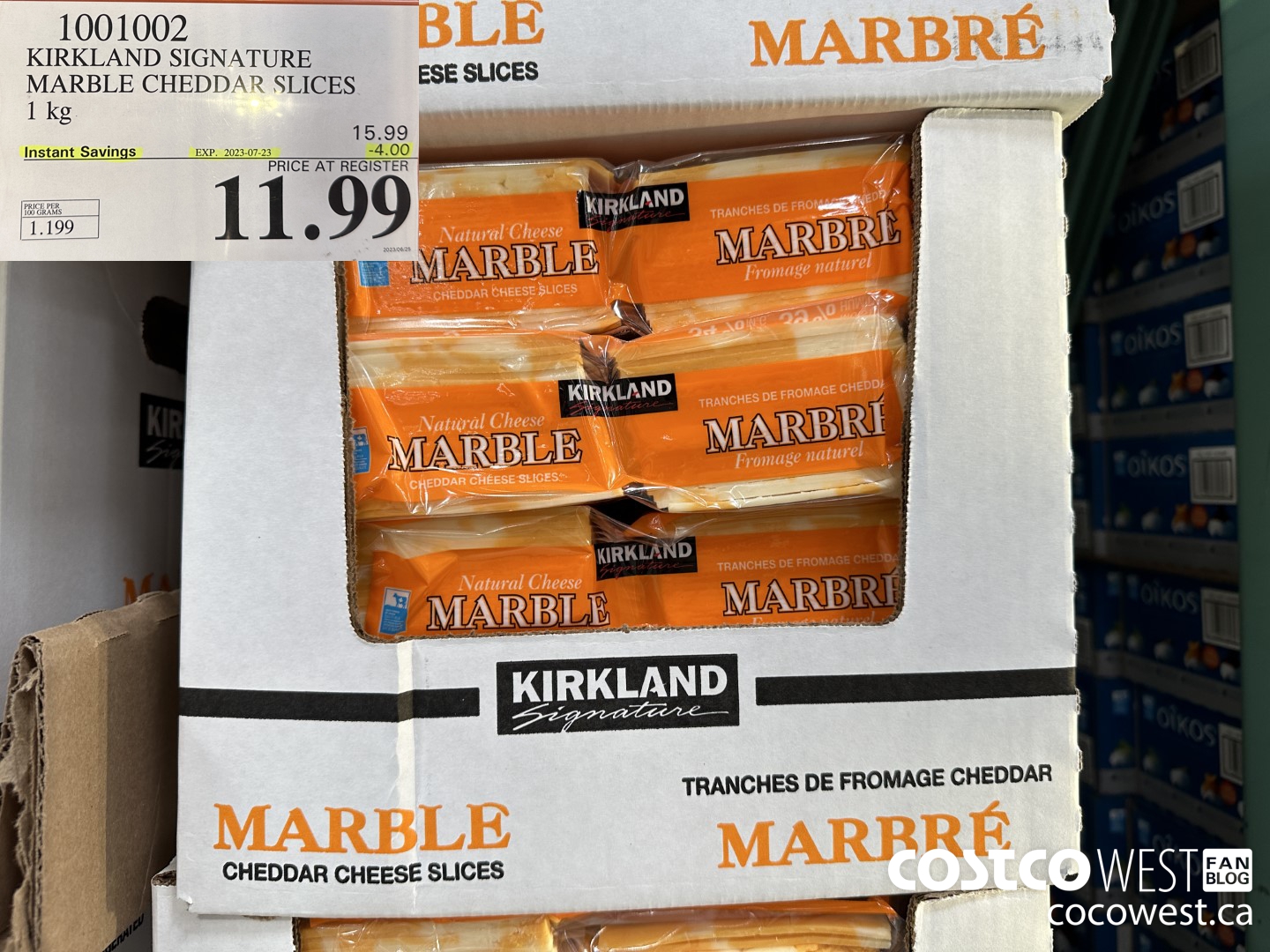 1001002 KIRKLAND SIGNATURE MARBLE CHEDDAR SLICES 1 kg ($4.00 INSTANT SAVINGS EXPIRES ON 2023-07-23) $11.99