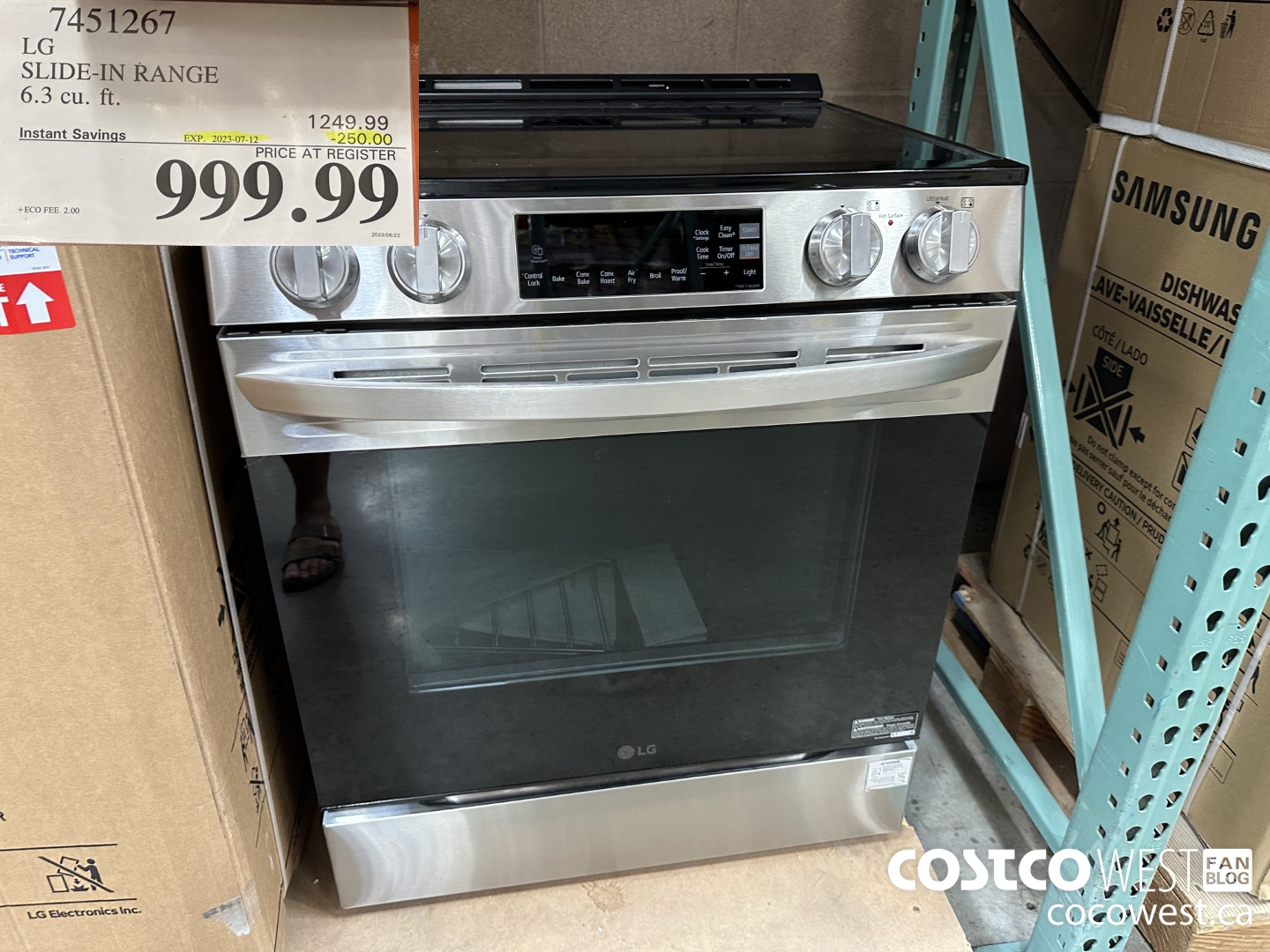 7451267 LG SLIDE-IN RANGE 6.3 CU. FT. ($25.00 INSTANT SAVINGS EXPIRES ON 2023-07-12) $999.99