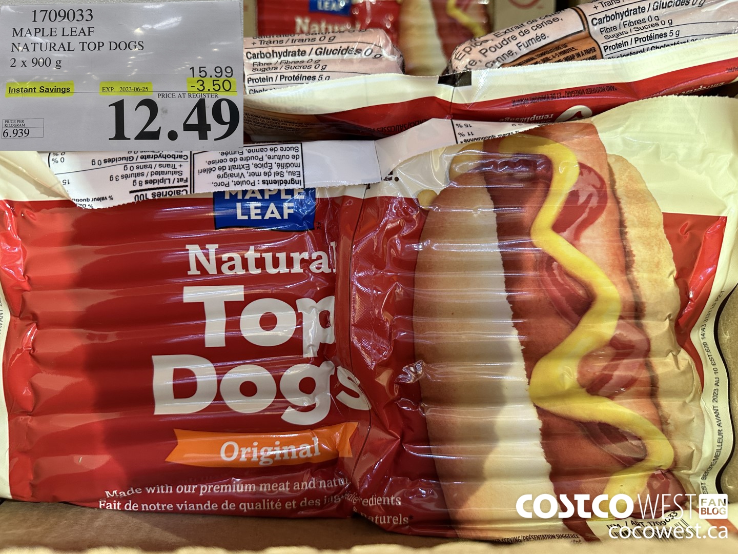 1709033 MAPLE LEAF NATURAL TOP DOGS 2 X 900 G ($3.50 INSTANT SAVINGS EXPIRES ON 2023-06-25) $12.49