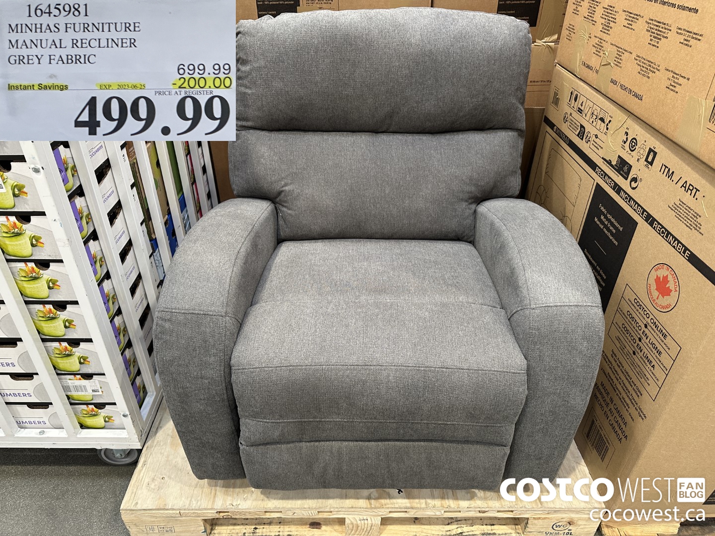 1645981 MINHAS FURNITURE MANUAL RECLINER GREY FABRIC ($200.00 INSTANT SAVINGS EXPIRES ON 2023-06-25) $499.99