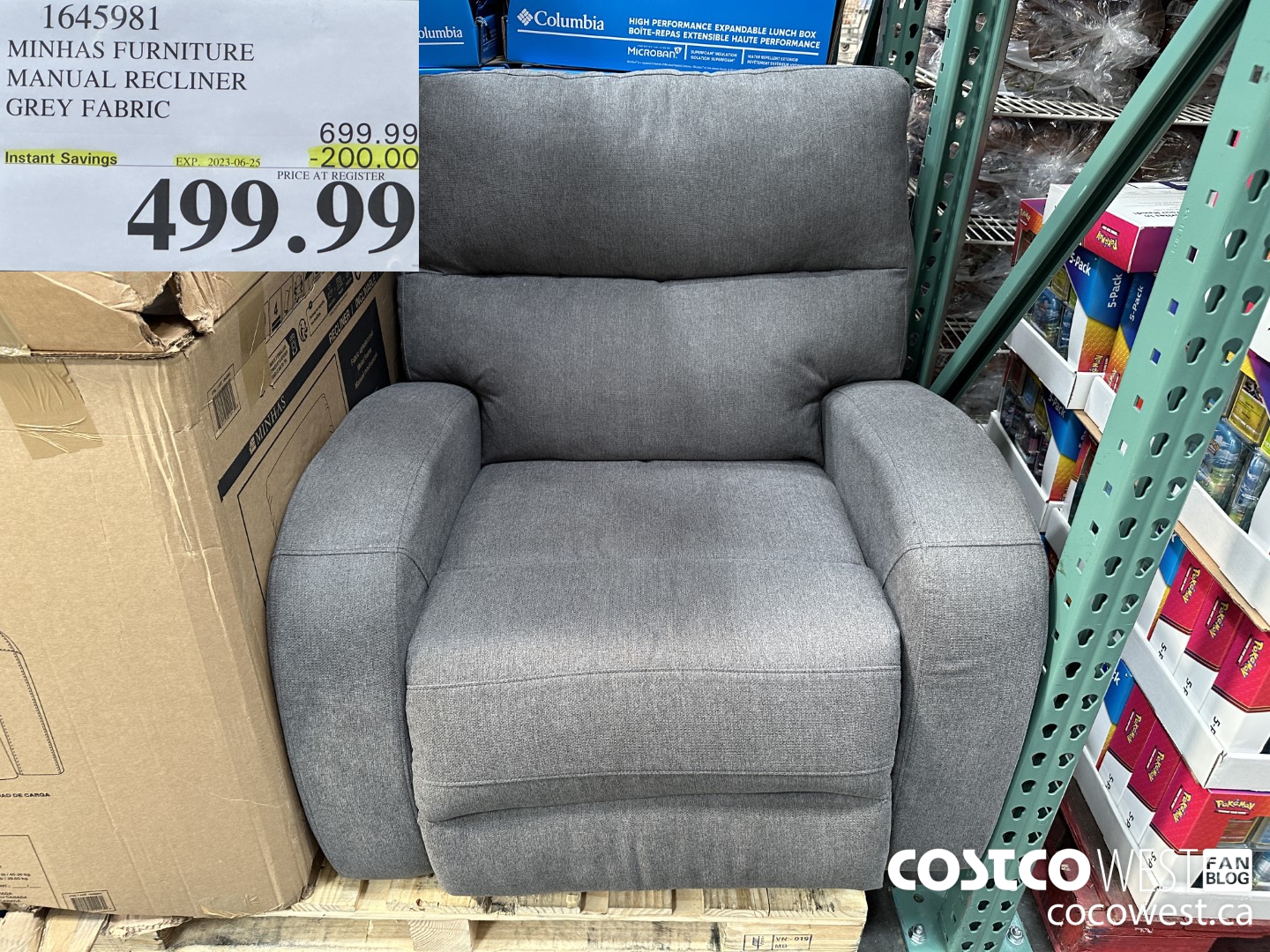 1645981 MINHAS FURNITURE MANUAL RECLINER GREY FABRIC ($200.00 INSTANT SAVINGS EXPIRES ON 2023-06-25) $499.99