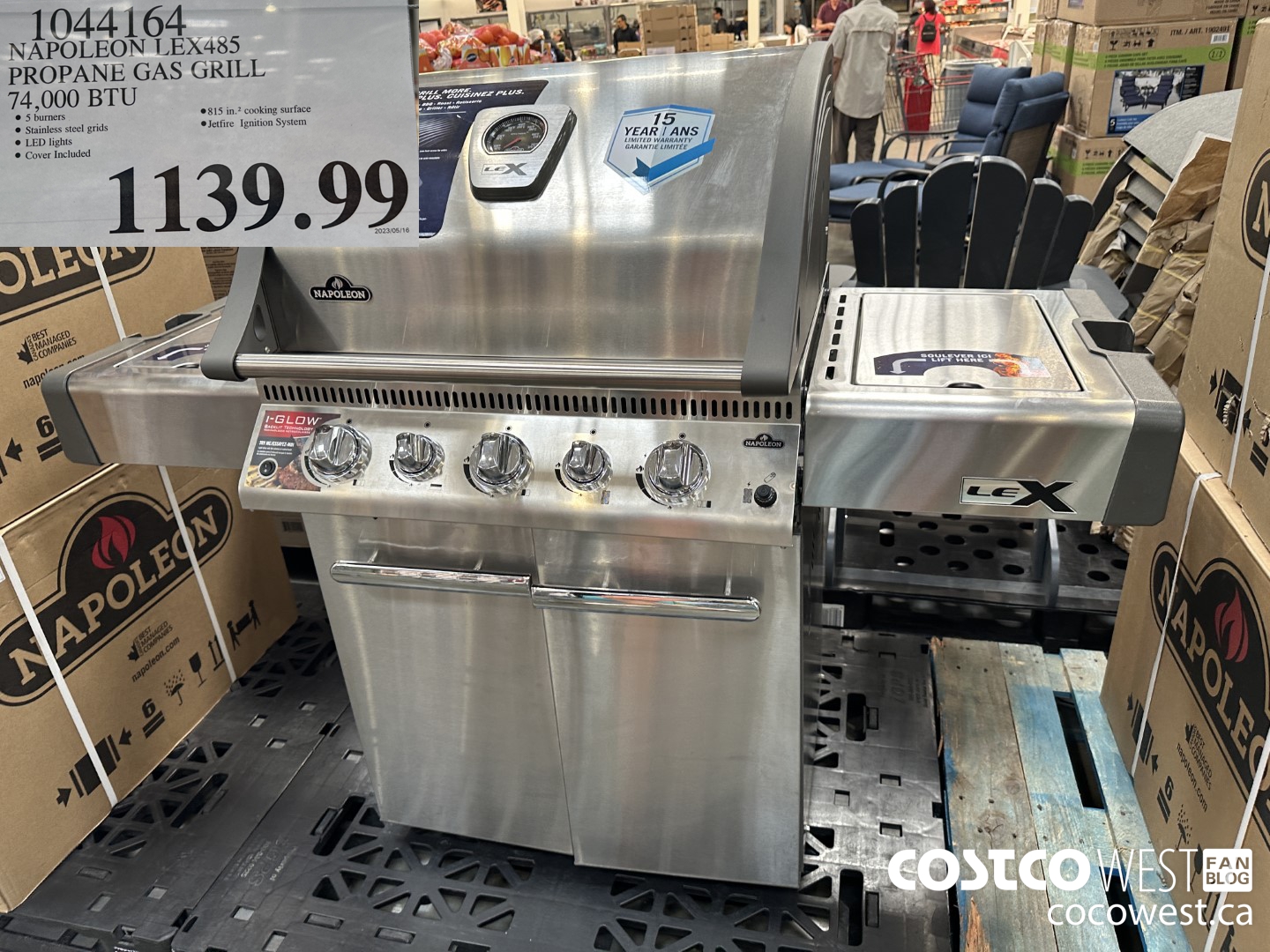 1044164 NAPOLEON LEX485 PROPANE GAS GRILL 74,000 BTU $1139.99