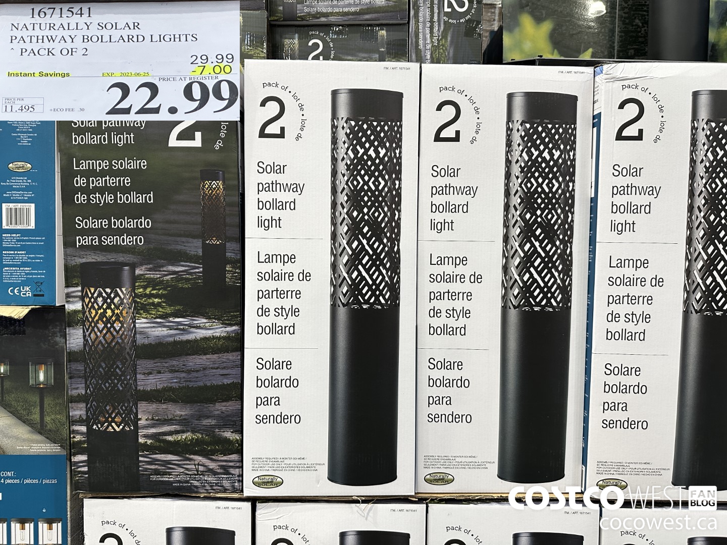 1671541 NATURALLY SOLAR PATHWAY BOLLARD LIGHTS PACK OF 2 ($7.00 INSTANT SAVINGS EXPIRES ON 2023-06-25) $22.99