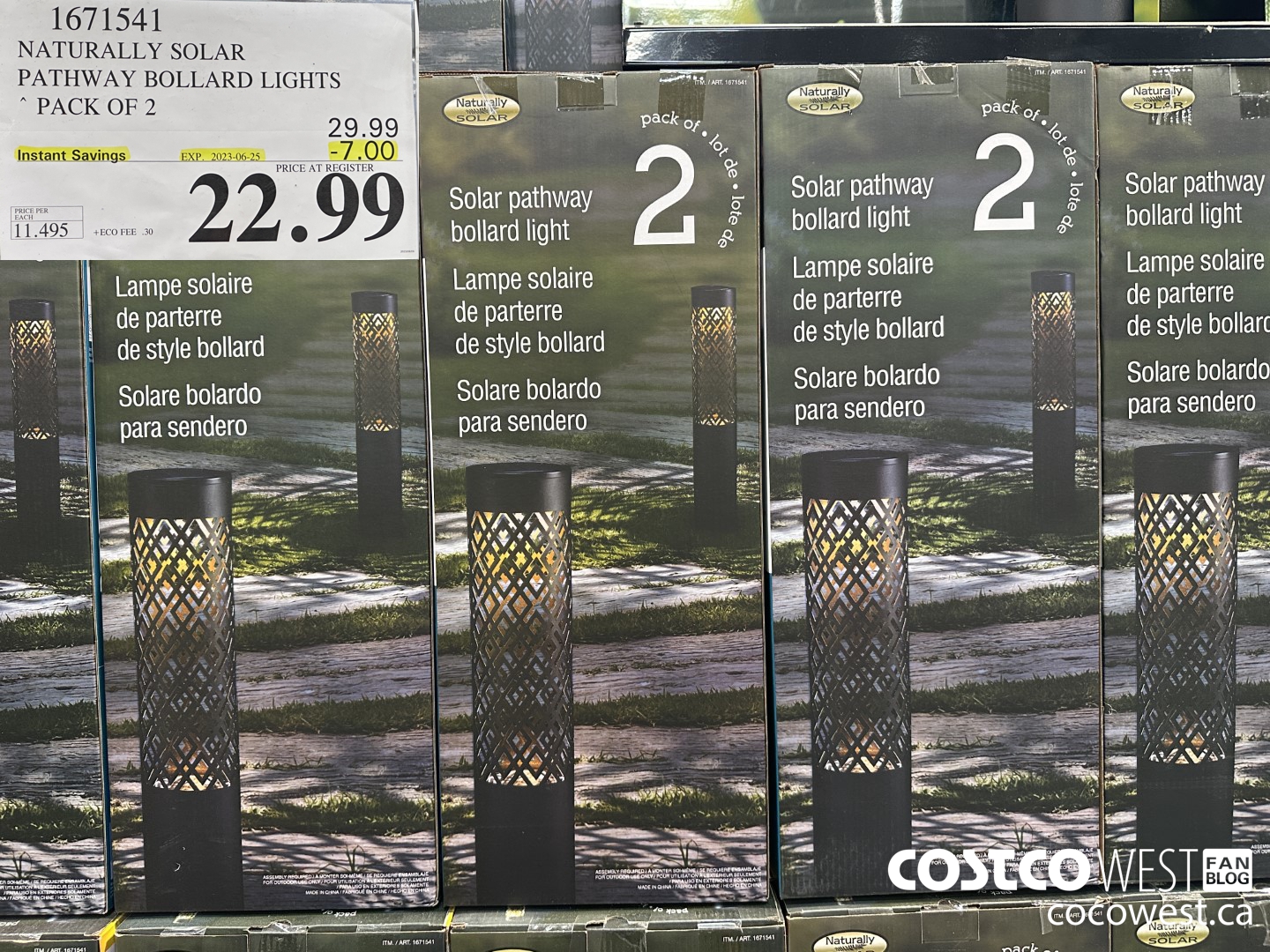 1671541 NATURALLY SOLAR PATHWAY BOLLARD LIGHTS PACK OF 2 ($7.00 INSTANT SAVINGS EXPIRES ON 2023-06-25) $22.99