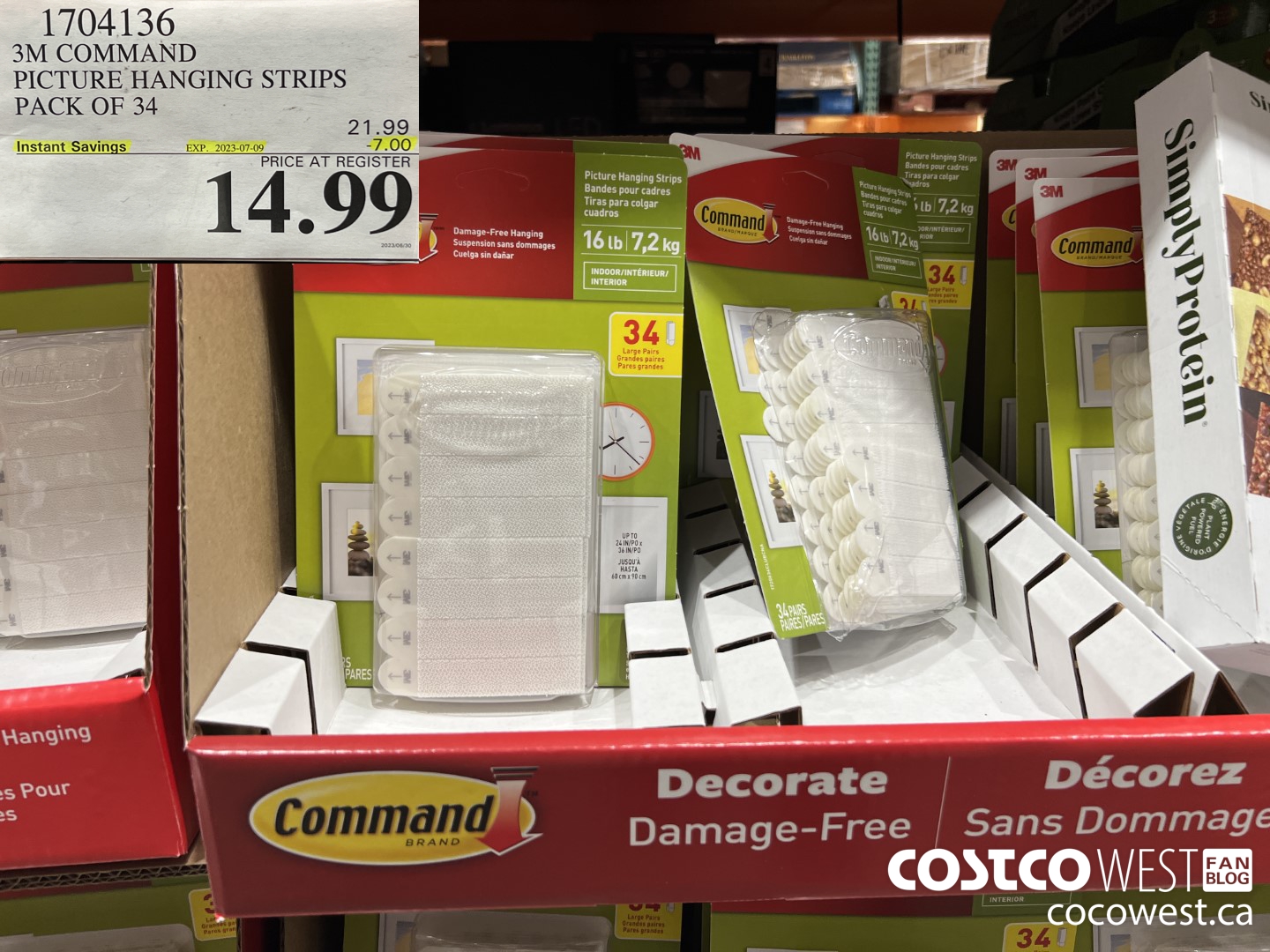 1704136 3M COMMAND PICTURE HANGING STRIPS PACK OF 34 ($7.00 INSTANT SAVINGS EXPIRES ON 2023-07-09) $14.99