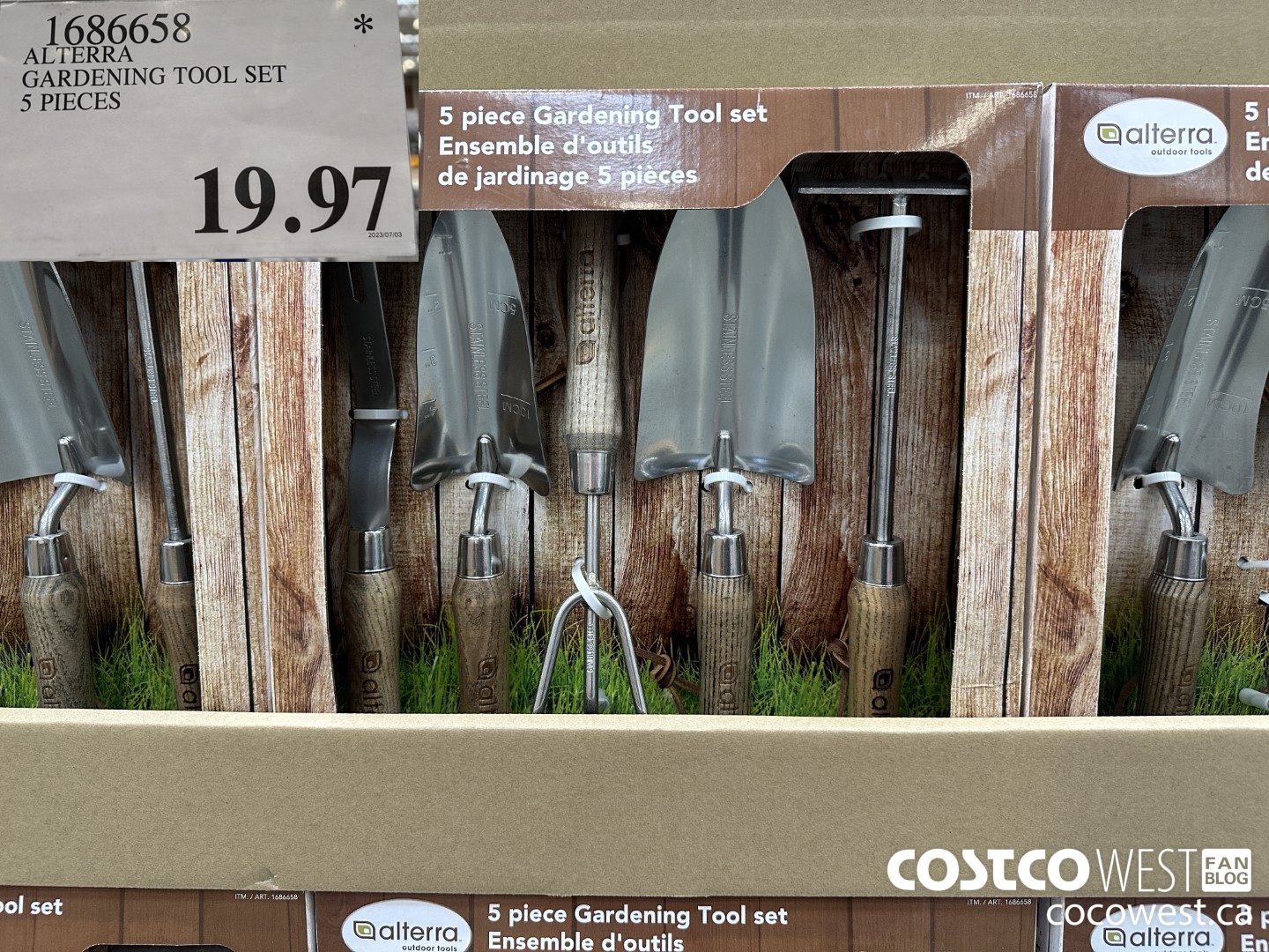 1686658 ALTERRA GARDENING TOOL SET 5 PIECES  $19.97