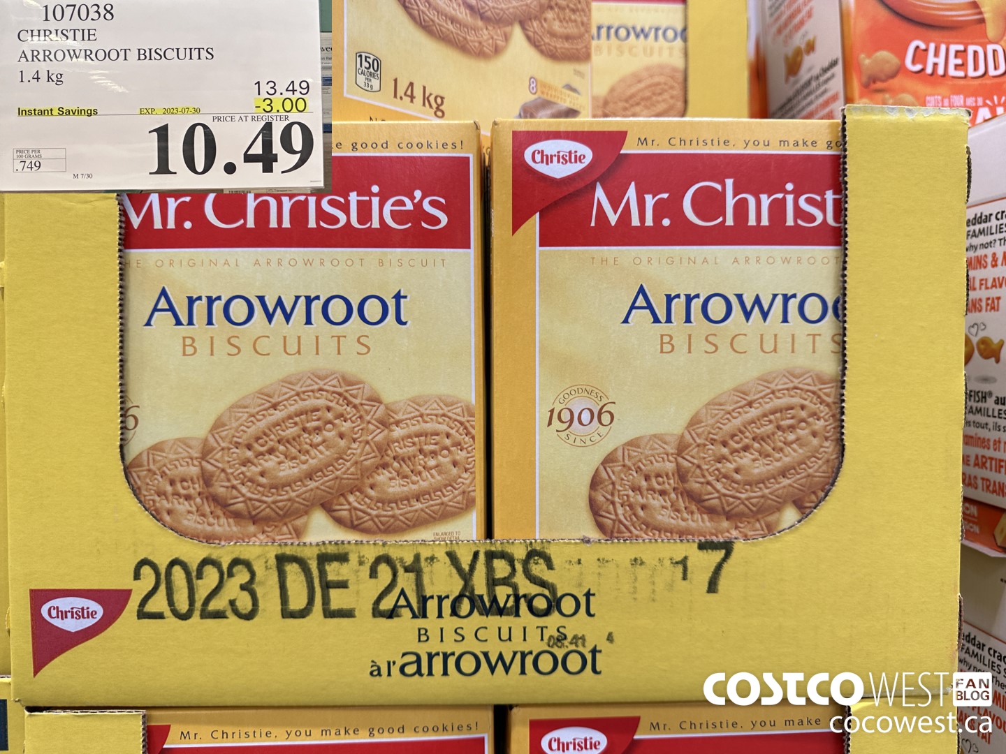107038 CHRISTIE ARROWROOT BISCUITS 1.4 KG ($3.00 INSTANT SAVINGS EXPIRES ON 2023-07-30) $10.49