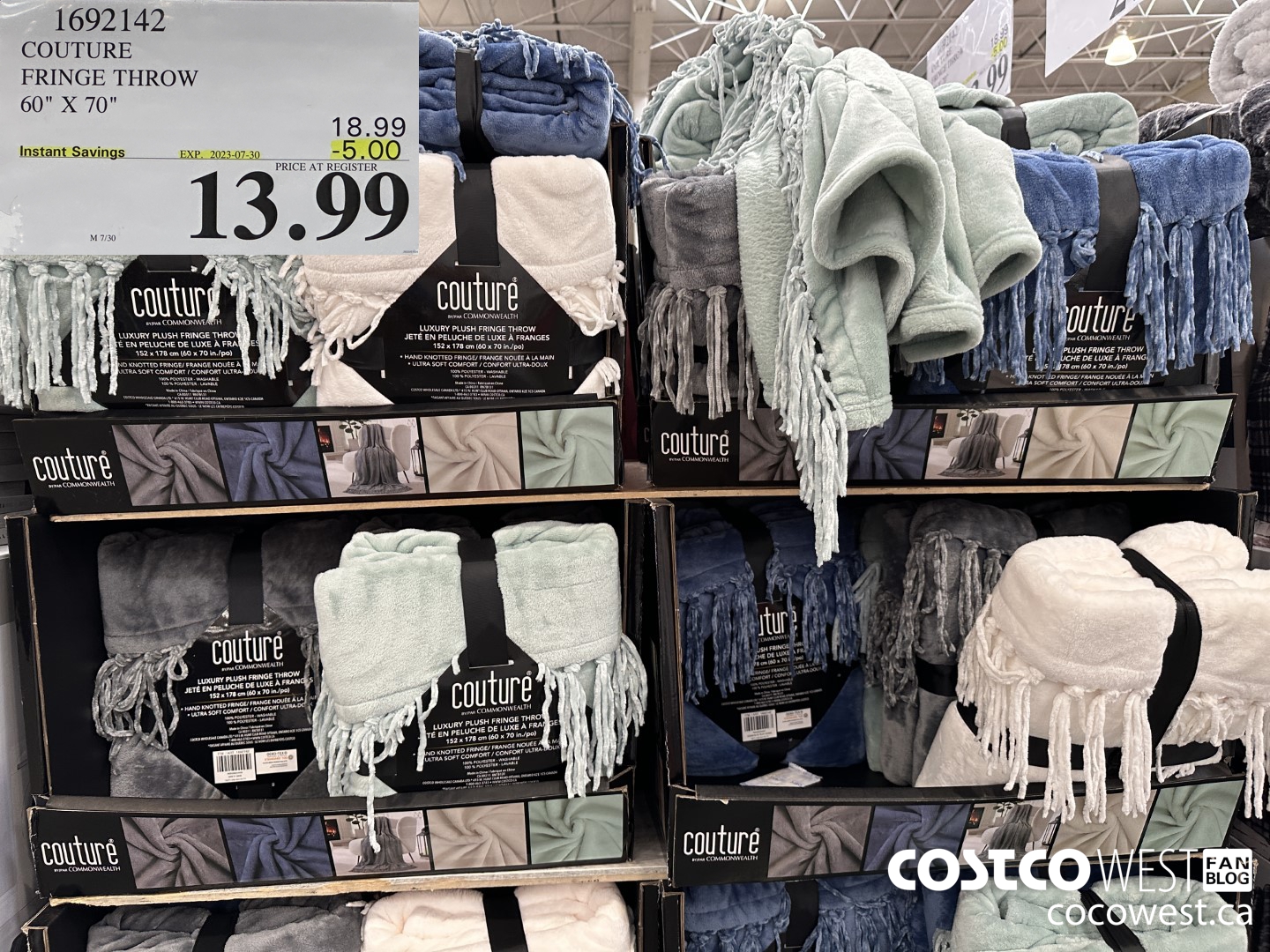 1692142 COUTURE FRINGE THROW 60