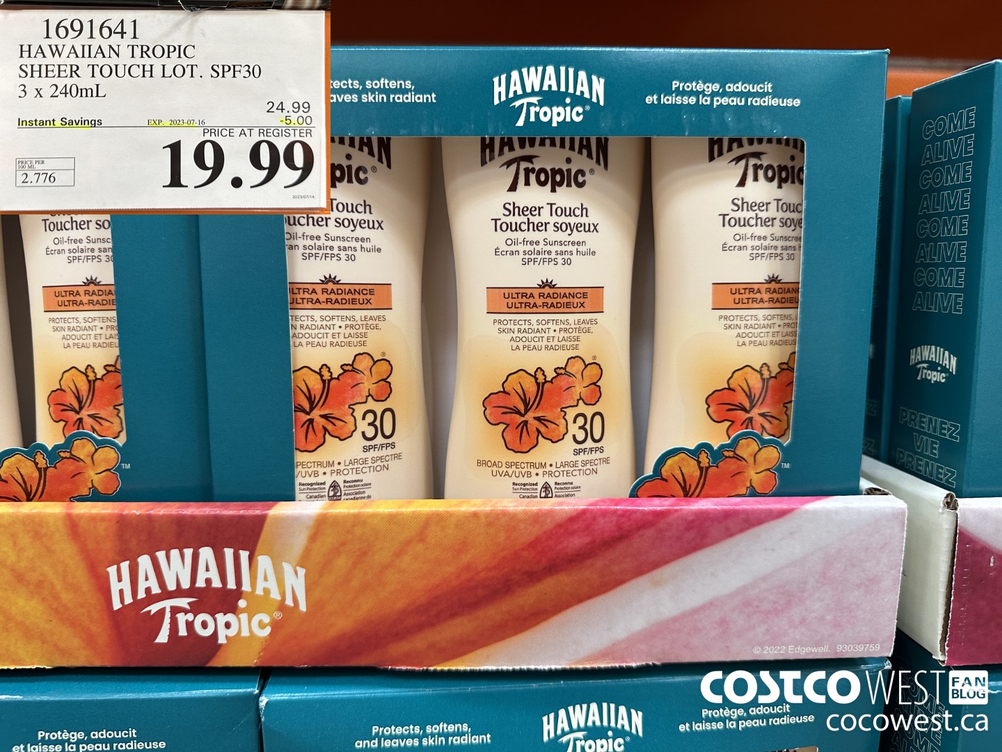1691641 HAWAIIAN TROPIC SHEER TOUCH LOT. SPF 30 3 X 240 ML ($5.00 INSTANT SAVINGS EXPIRES ON 2023-07-16) $19.99