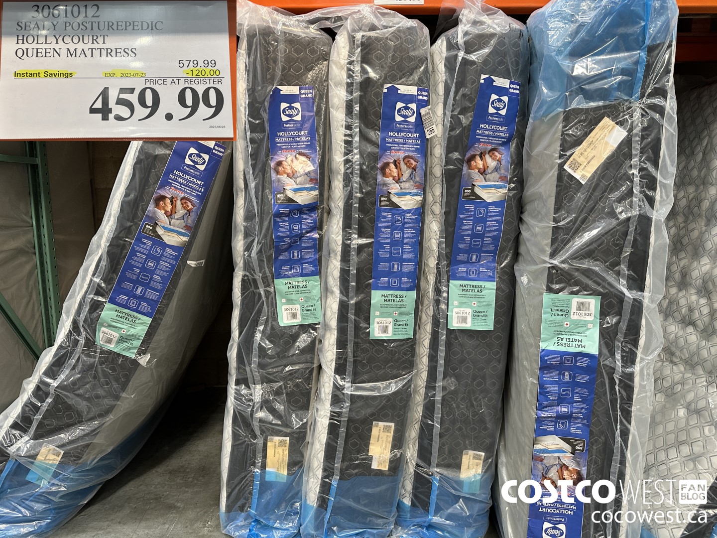 3061012 HOLLYCOURT QUEEN MATTRESS ($120.00 INSTANT SAVINGS EXPIRES ON 2023-07-23) $459.99