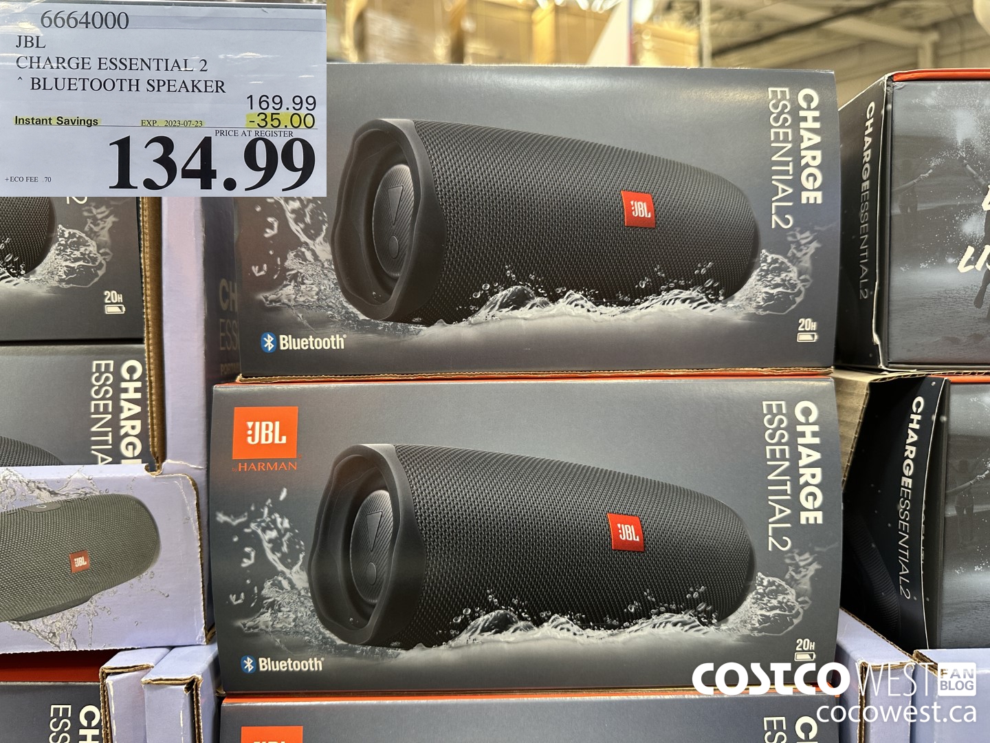 6664000 JBL CHARGE ESSENTIAL 2 BLUETOOTH SPEAKER ($35.00 INSTANT SAVINGS EXPIRES ON 2023-07-23) $134.99