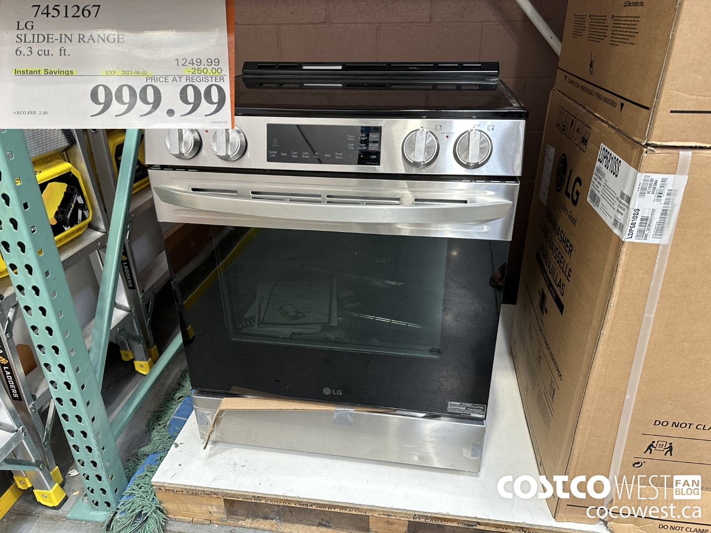 7451267 LG SLIDE-IN RANGE 6.3 CU. FT. ($250.00 INSTANT SAVINGS EXPIRES ON 2023-08-02) $999.99