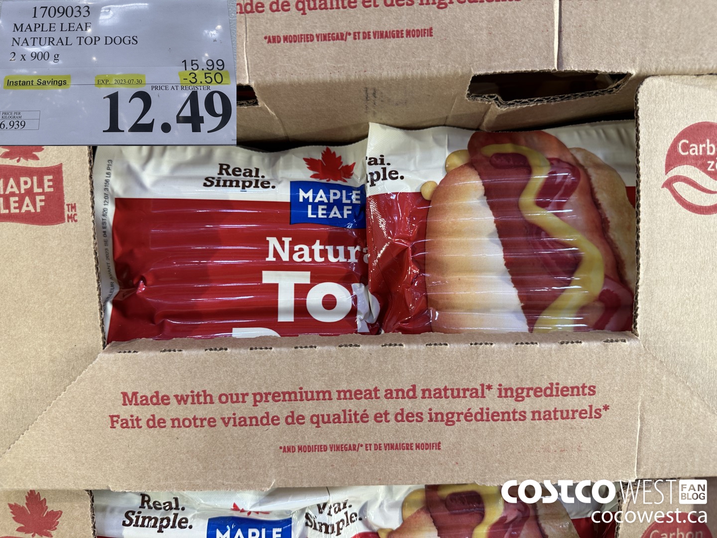 1709033 MAPLE LEAF NATURAL TOP DOGS 2 X 900 G ($3.50 INSTANT SAVINGS EXPIRES ON 2023-07-30) $12.49
