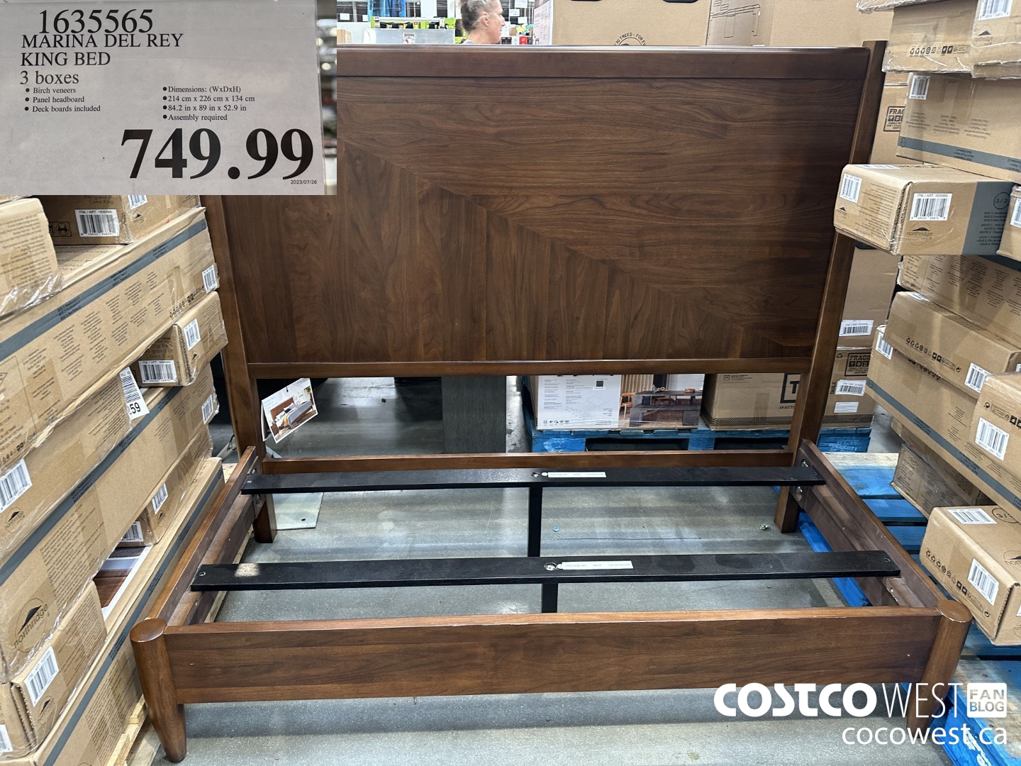 1635565 MARINA DEL REY KING BED 3 BOXES $749.99