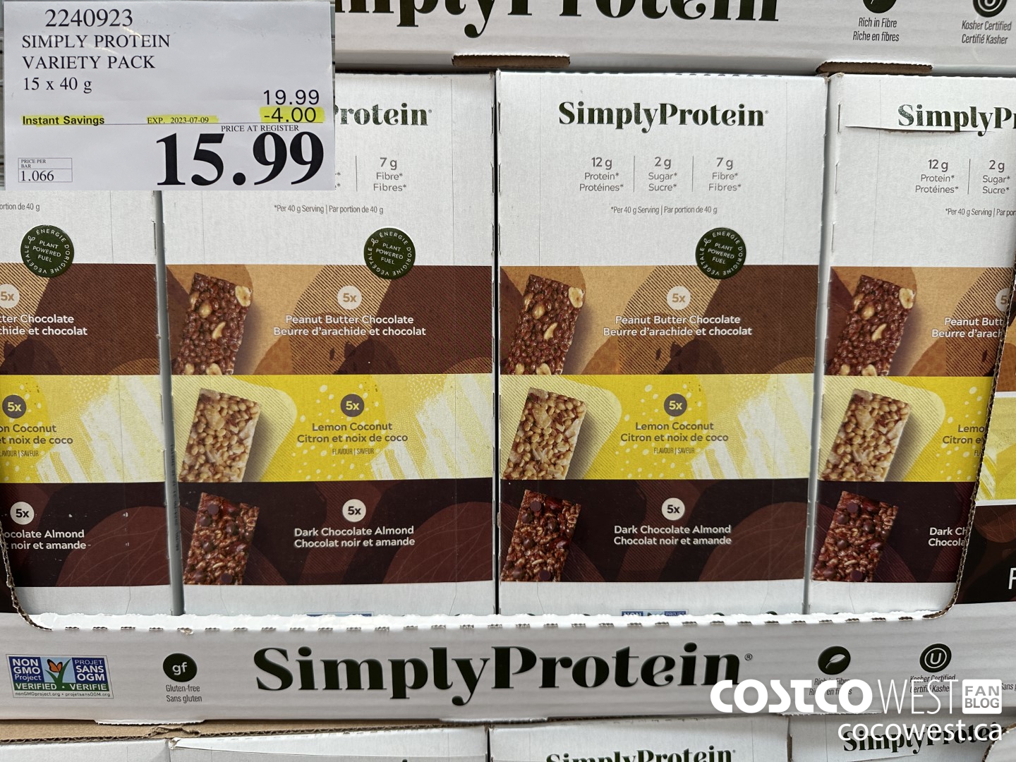2240923 THE SIMPLY BAR PROTEIN BARS 15 x 40 g ($4.00 INSTANT SAVINGS EXPIRES ON 2023-07-09) $15.99