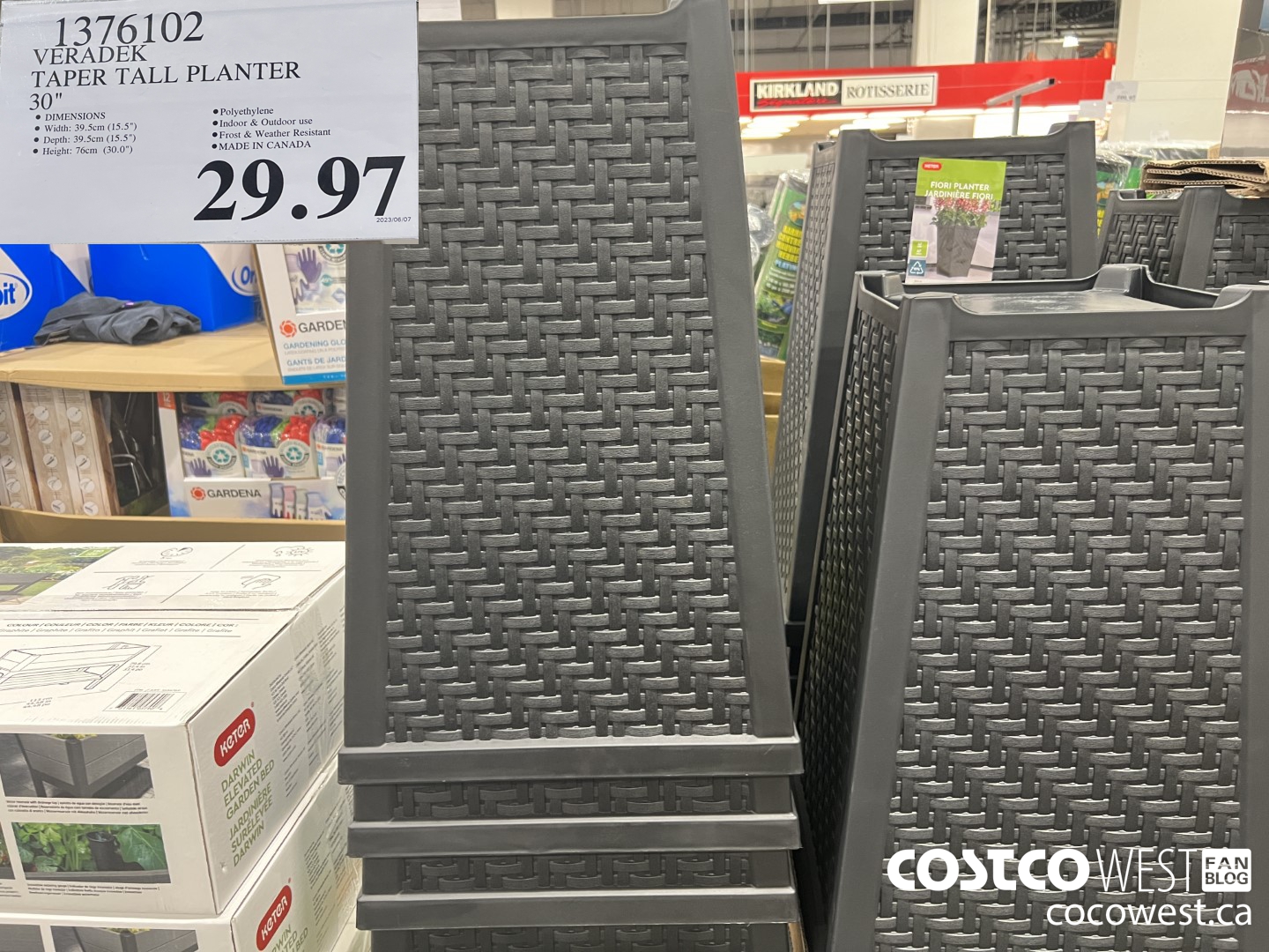 1376102 VERADEK TAPER TALL PLANTER 38.1 x 38.1 x 76.2 cm $29.97