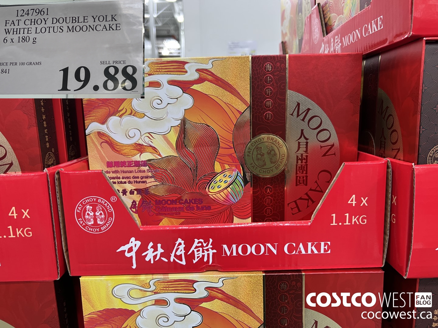 1247961 FAT CHOY DOUBLE YOLK WHITE LOTUS MOONCAKE 6 X 180G $19.88