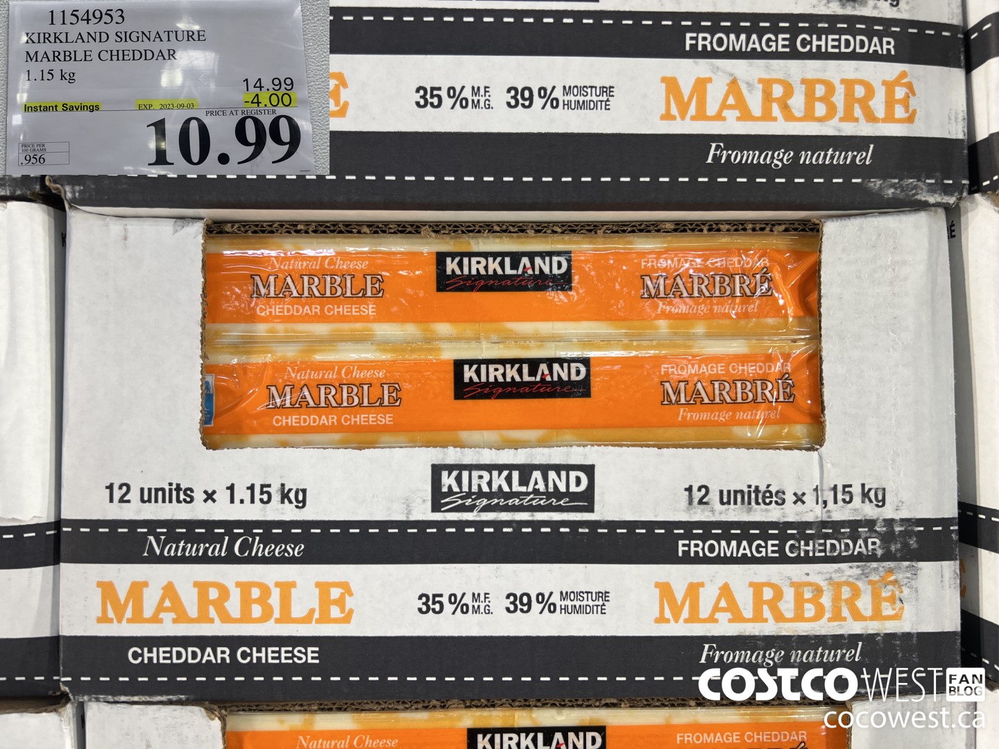 1154953 KIRKLAND SIGNATURE MARBLE CHEDDAR 1.15 KG ($4.00 INSTANT SAVINGS EXPIRES ON 2023-09-03) $10.99