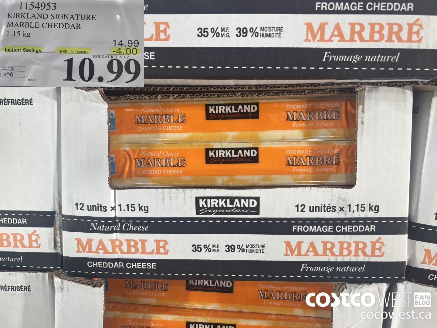 1154953 KIRKLAND SIGNATURE MARBLE CHEDDAR 1.15 KG ($4.00 INSTANT SAVINGS EXPIRES ON 2023-09-03) $10.99