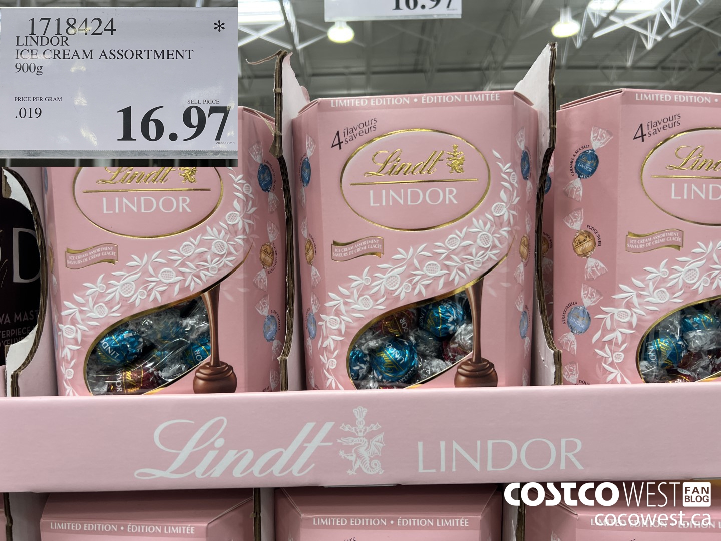 1718424 LINDOR ICE CREAM ASSORTMENT 900G $16.97