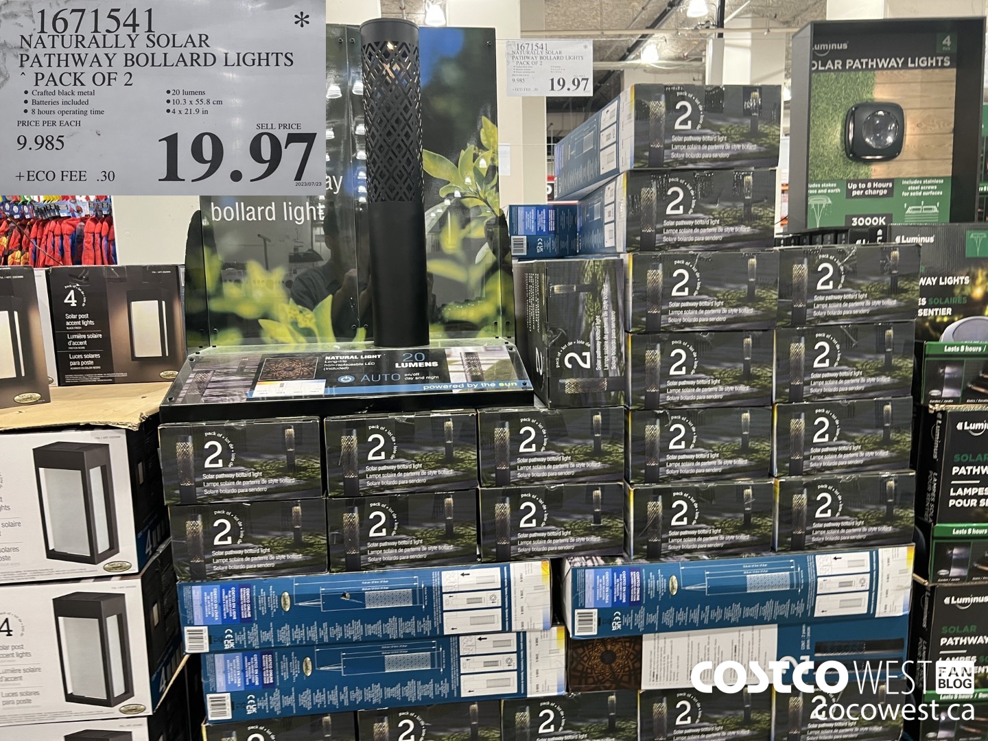 1671541 NATURALLY SOLAR PATHWAY BOLLARD LIGHTS PACK OF 2 $19.97