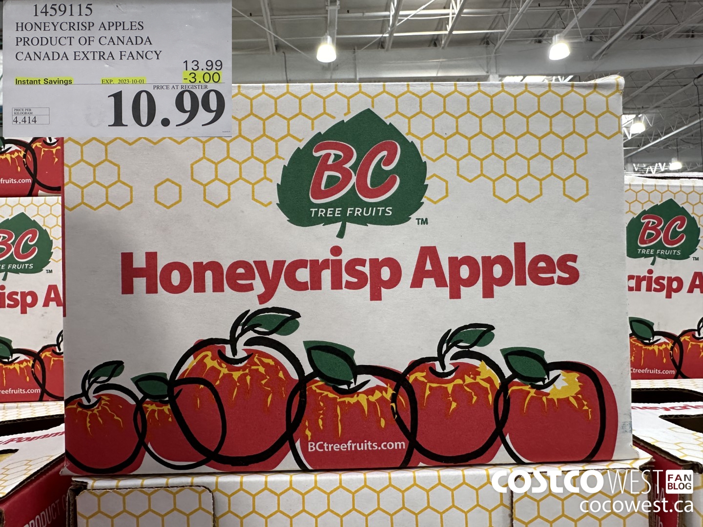 1459115 HONEYCRISP APPLES PRODUCT OF CANADA CANADA EXTRA FANCY ($3.00 INSTANT SAVINGS EXPIRES ON 2023-10-01) $10.99