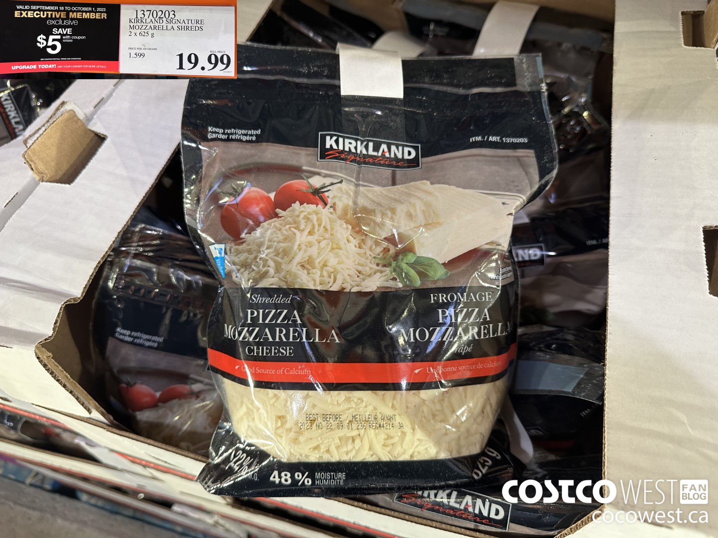 1370203 KIRKLAND SIGNATURE MOZZARELLA SHREDS 2 X 625 G ($5.00 INSTANT SAVINGS EXPIRES ON 2023-10-01) $14.99