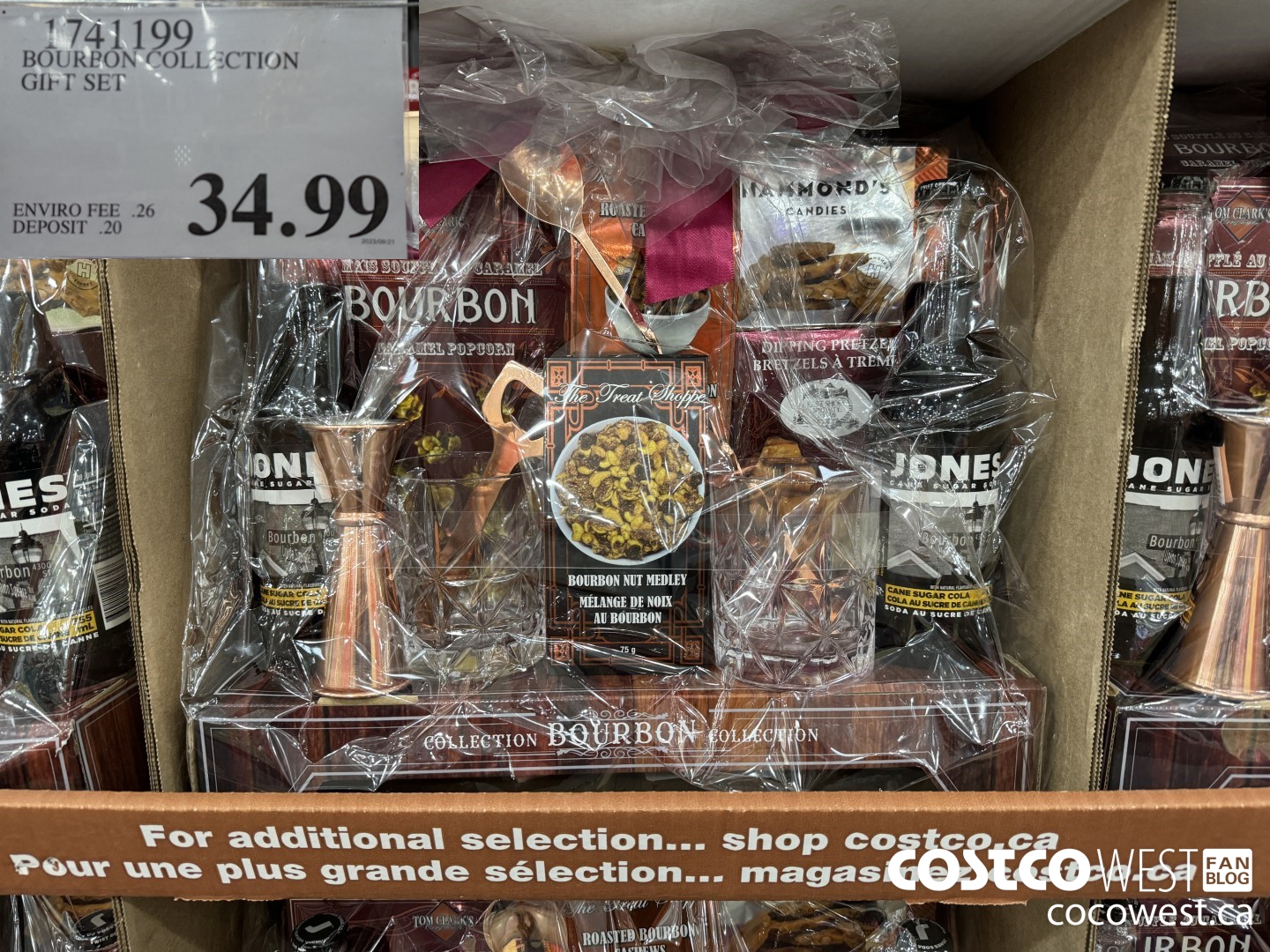 Costco Fall 2023 Seasonal Superpost – Christmas baskets, Chocolates,  Decorations & Toys - Costco West Fan Blog