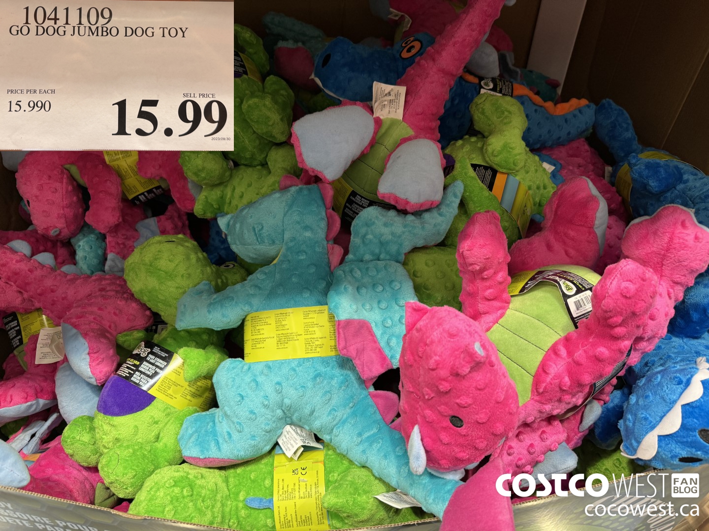 1041109 GO DOG JUMBO DOG TOY $15.99