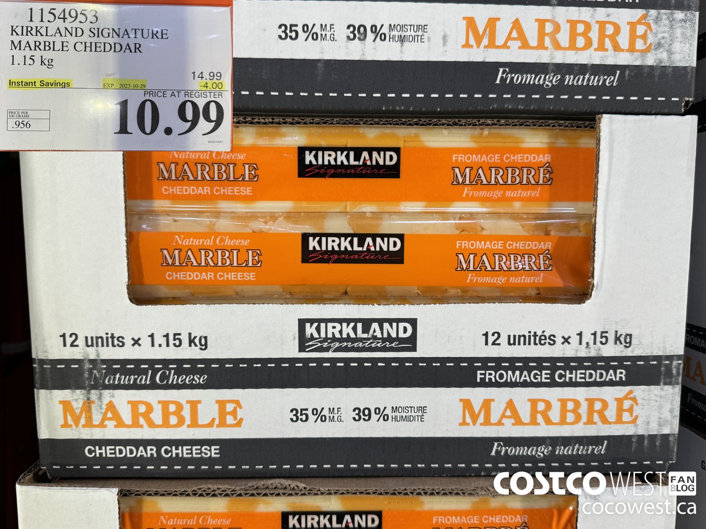 1154953 KIRKLAND SIGNATURE MARBLE CHEDDAR 1.15 KG ($4.00 INSTANT SAVINGS EXPIRES ON 2023-10-29) $10.99