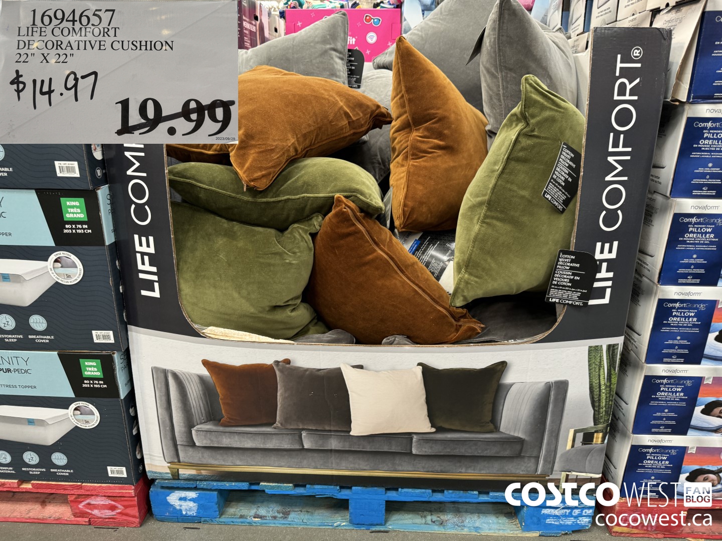 1694657 LIFE COMFORT DECORATIVE CUSHION 22