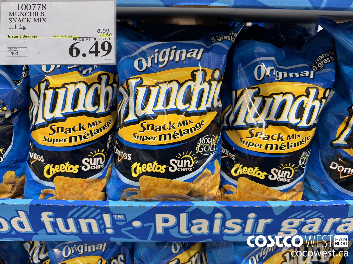 100778 MUNCHIES SNACK MIX 1.1 kg ($2.50 INSTANT SAVINGS EXPIRES ON 2023-10-11) $6.49