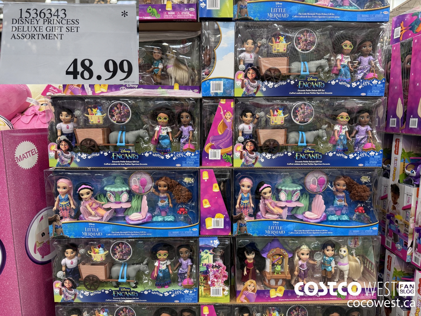 1536343 DISNEY PRINCESS DELUXE GIFT SET ASSORTMENT  $48.99