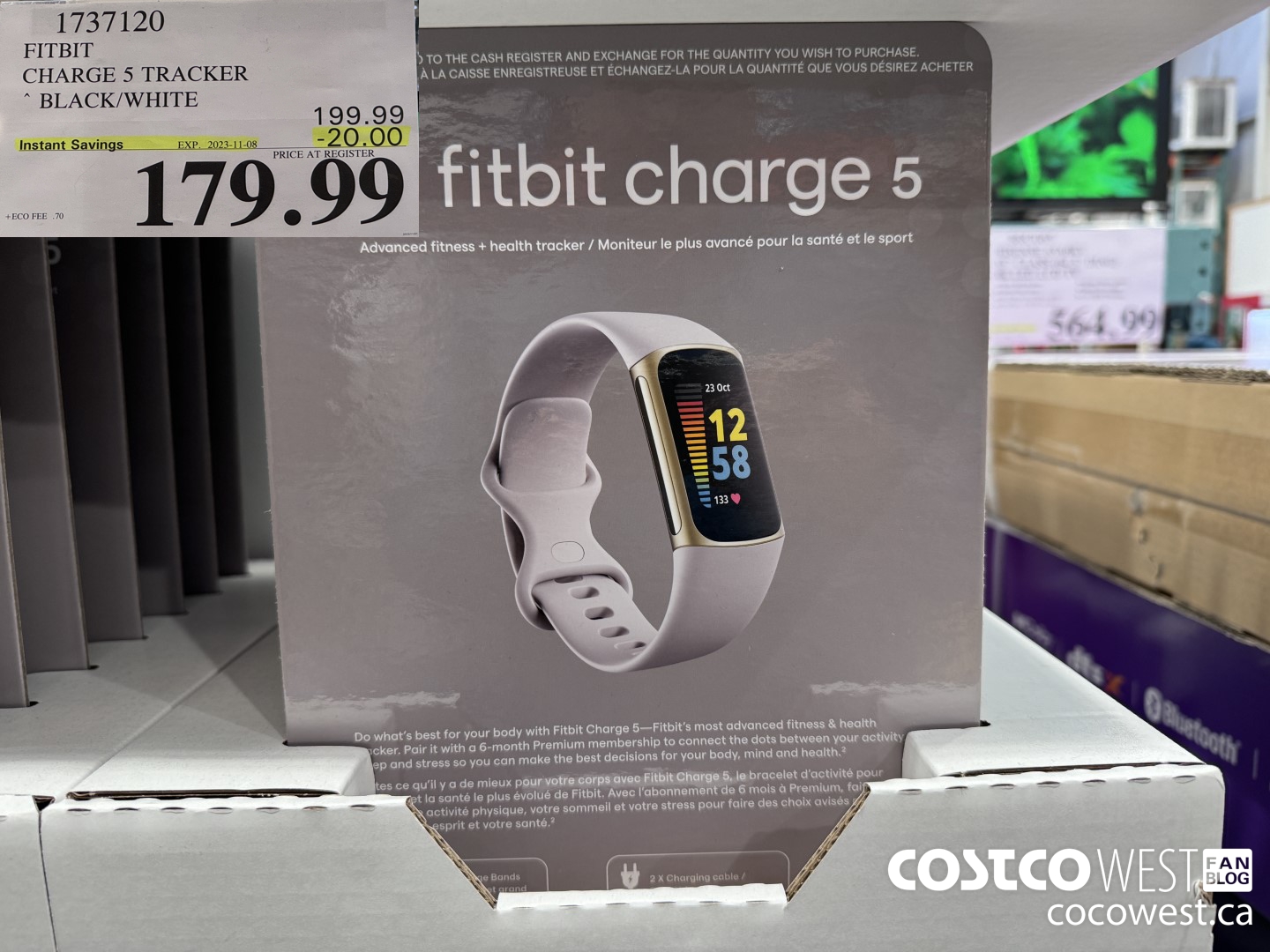 1737120 FITBIT CHARGE 5 TRACKER BLACK/WHITE ($20.00 INSTANT SAVINGS EXPIRES ON 2023-11-08) $179.99