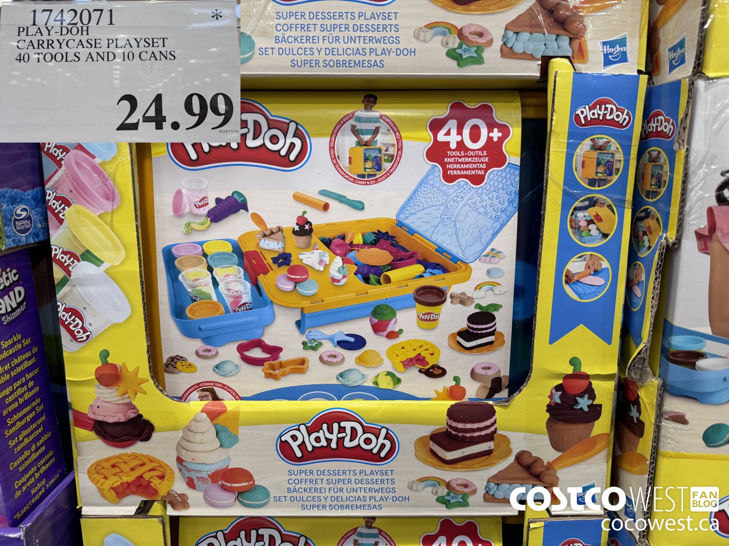 1742071 PLAY-DOH CARRYCASE PLAYSETS 40 TOOLS AND 10 CANS $24.99
