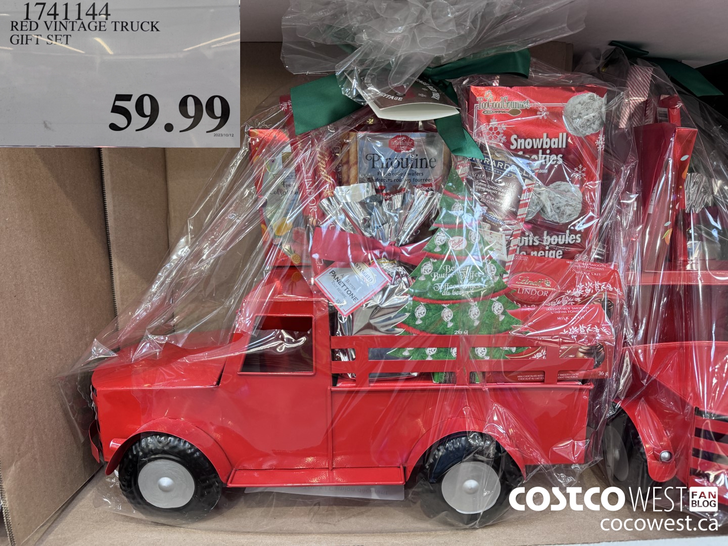 1741144 RED VINTAGE TRUCK GIFT SET $59.99