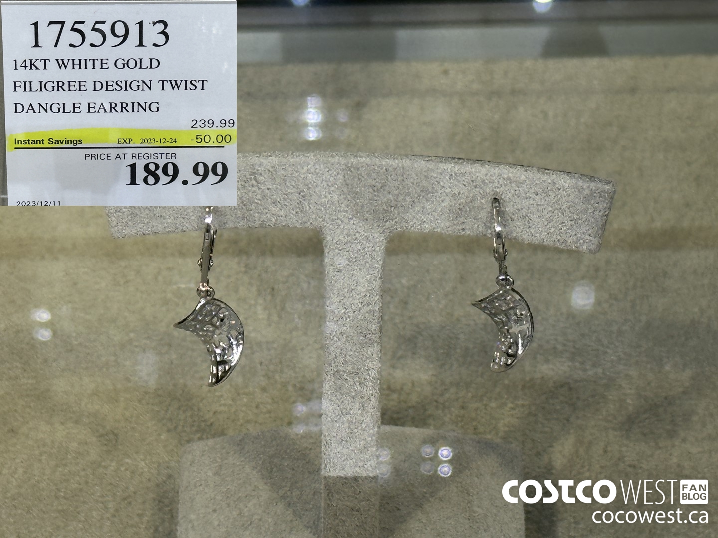 1755913 14KT WHITE GOLD FILIGREE DESIGN TWIST DANGLE EARRING ($50.00 INSTANT SAVINGS EXPIRES ON 2023-12-24) $189.99