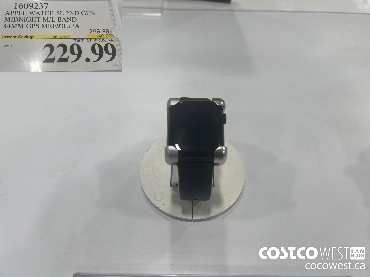 1609237 APPLE WATCH SE 2ND GEN MIDNIGHT M/L BAND 44MM GPS MRE93LL/A ($40.00 INSTANT SAVINGS EXPIRES ON 2023-12-24) $229.99