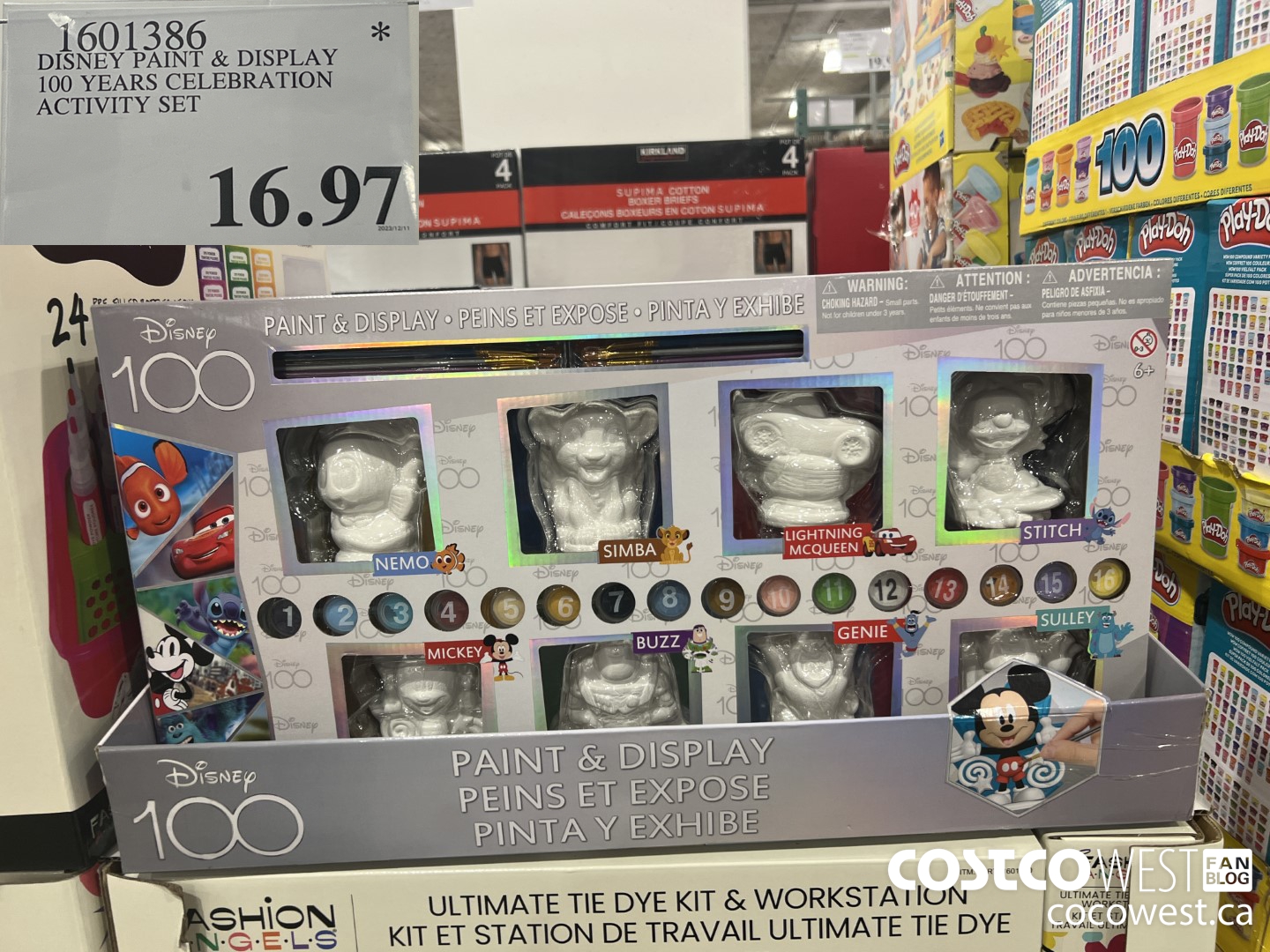 1601386 DISNEY PAINT & DISPLAY 100 YEARS CELEBRATION ACTIVITY SET $16.97