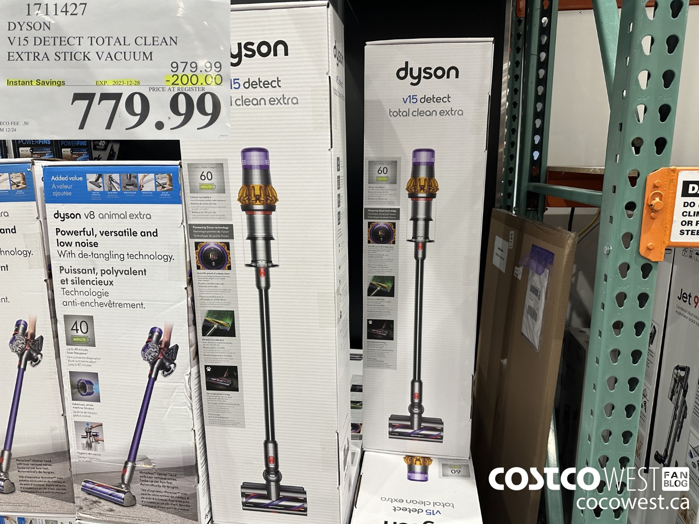 1711427 DYSON V15 DETECT TOTAL CLEAN EXTRA STICK VACUUM ($200.00 INSTANT SAVINGS EXPIRES ON 2023-12-28) $779.99