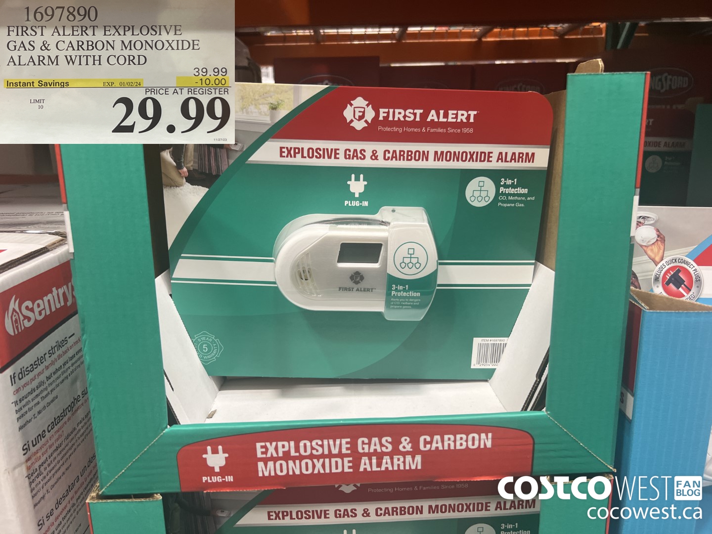 1697890 FIRST ALERT EXPLOSIVE GAS & CARBON MONOXIDE ALARM WITH CORD ($10.00 INSTANT SAVINGS EXPIRES ON 2024-01-02) $29.99