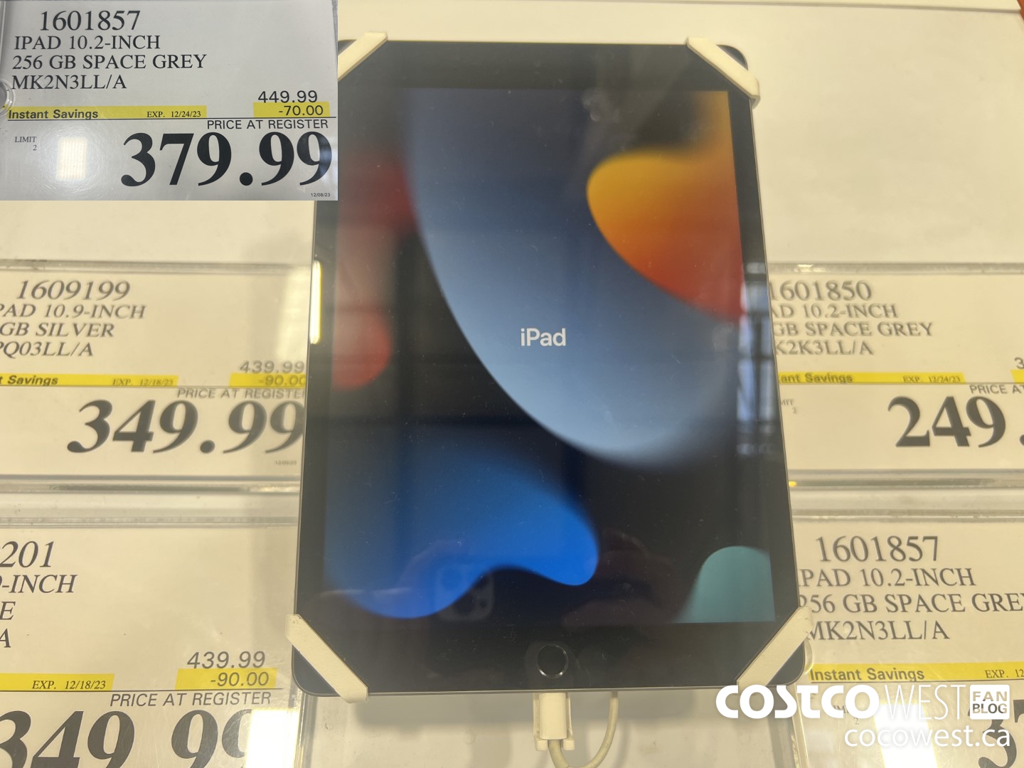 1601857 IPAD 10.2-INCH 256 GB SPACE GREY MK2N3LL/A ($70.00 INSTANT SAVINGS EXPIRES ON 2023-12-24) $379.99