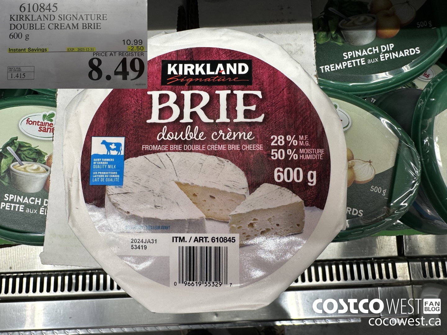 610845 KIRKLAND SIGNATURE DOUBLE CREAM BRIE 600 g ($2.50 INSTANT SAVINGS EXPIRES ON 2023-12-31) $8.49