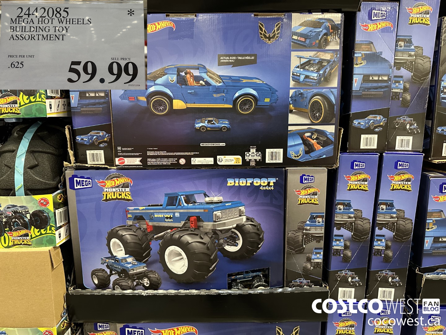 2442085 MEGA HOT WHEELS BUILDING TOY ASSORTMENT $59.99