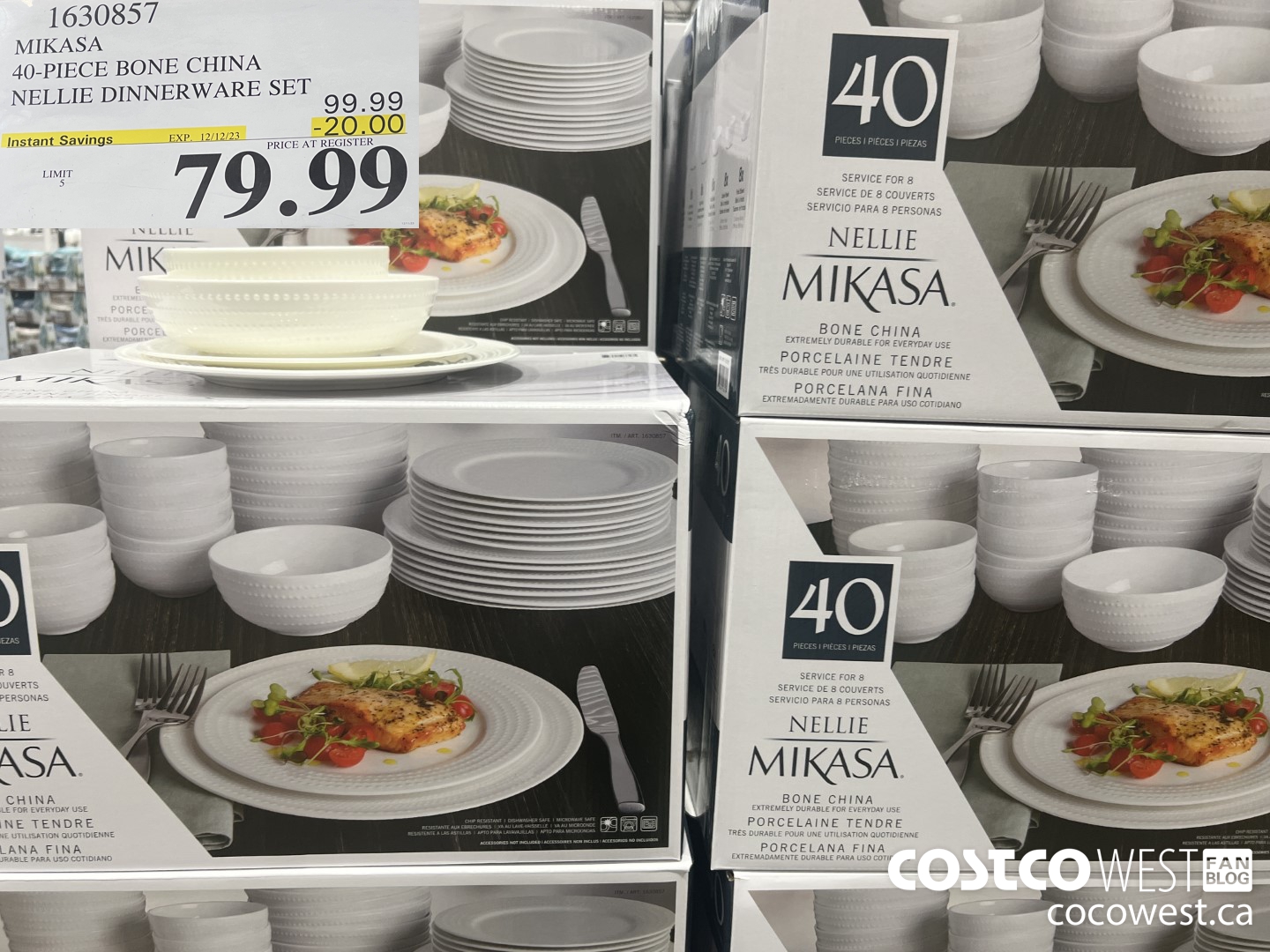 1630857 MIKASA 40-PIECE BONE CHINA NELLIE DINNERWARE SET ($20.00 INSTANT SAVINGS EXPIRES ON 2023-12-12) $79.99
