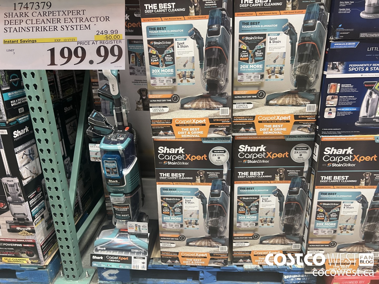 1747379 SHARK CARPETXPERT DEEP CLEANER EXTRACTOR STAINSTRIKER SYSTEM ($50.00 INSTANT SAVINGS EXPIRES ON 2023-12-17) $199.99