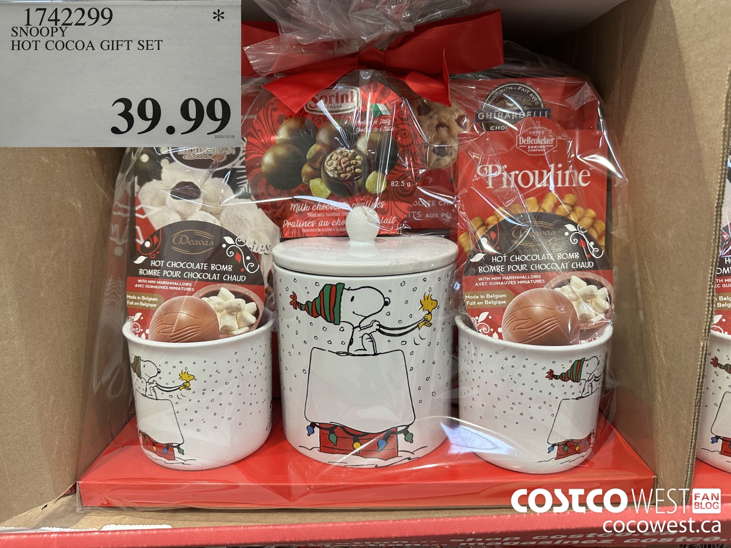 1742299 SNOOPY HOT COCOA GIFT SET $39.99