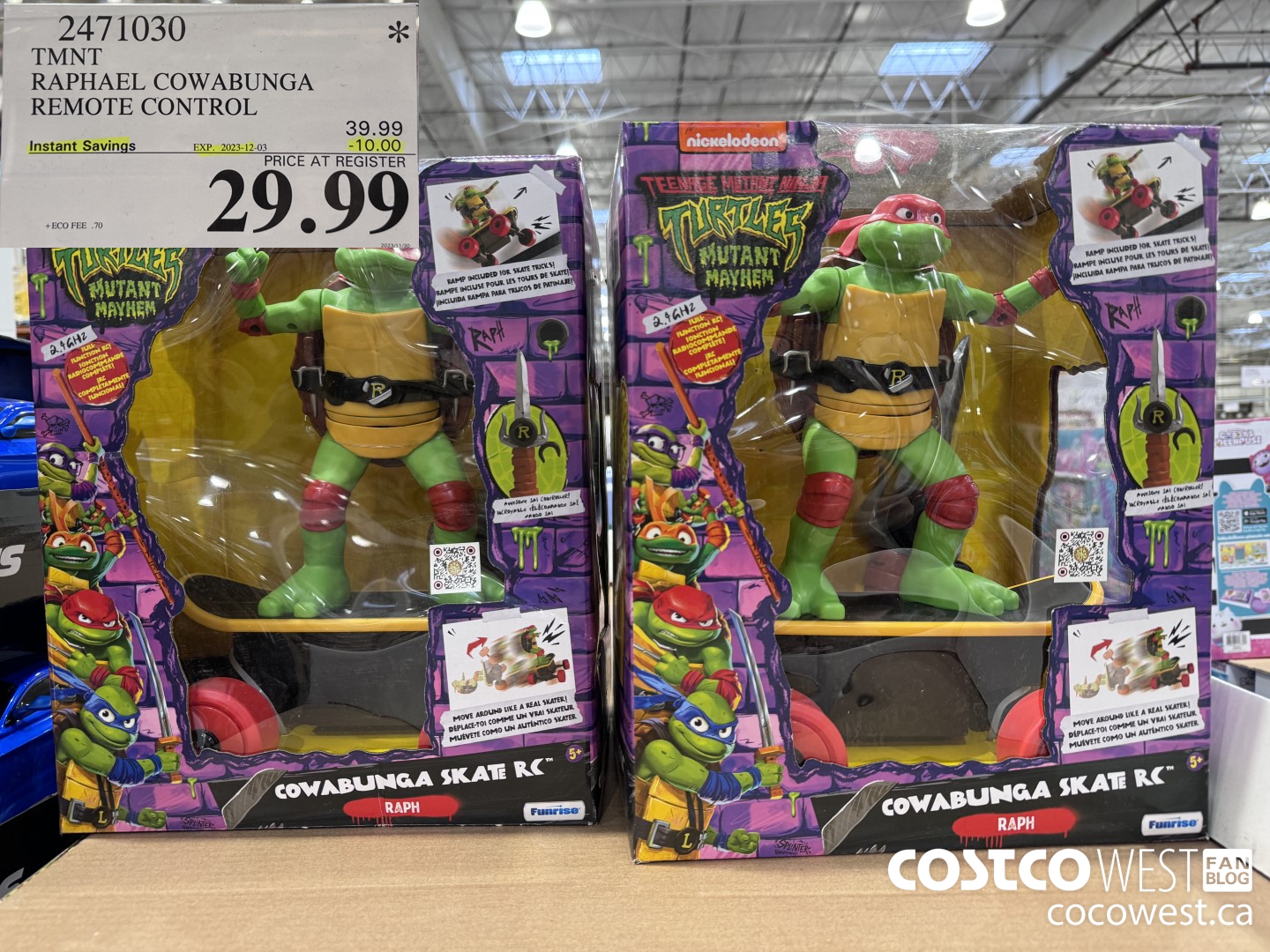 2471030 TMNT RAPHAEL COWABUNGA REMOTE CONTROL ($10.00 INSTANT SAVINGS EXPIRES ON 2023-12-03) $29.99