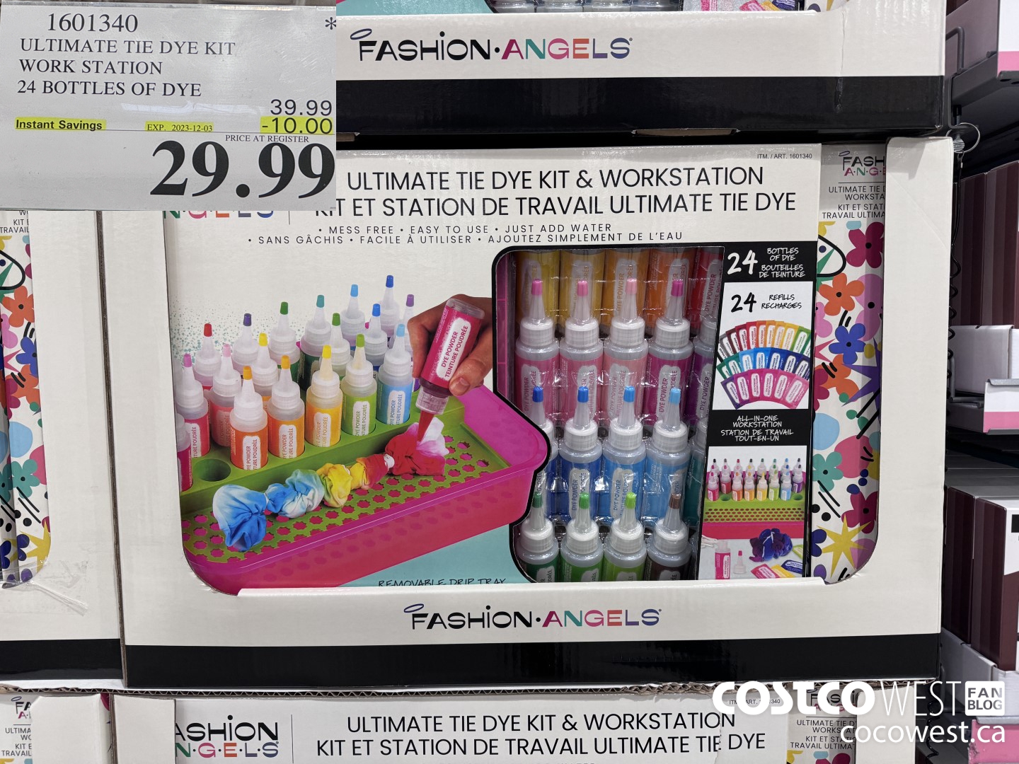1601340 ULTIMATE TIE DYE KIT WORK STATION 24 BOTTLES OF DYE ($10.00 INSTANT SAVINGS EXPIRES ON 2023-12-03) $29.99
